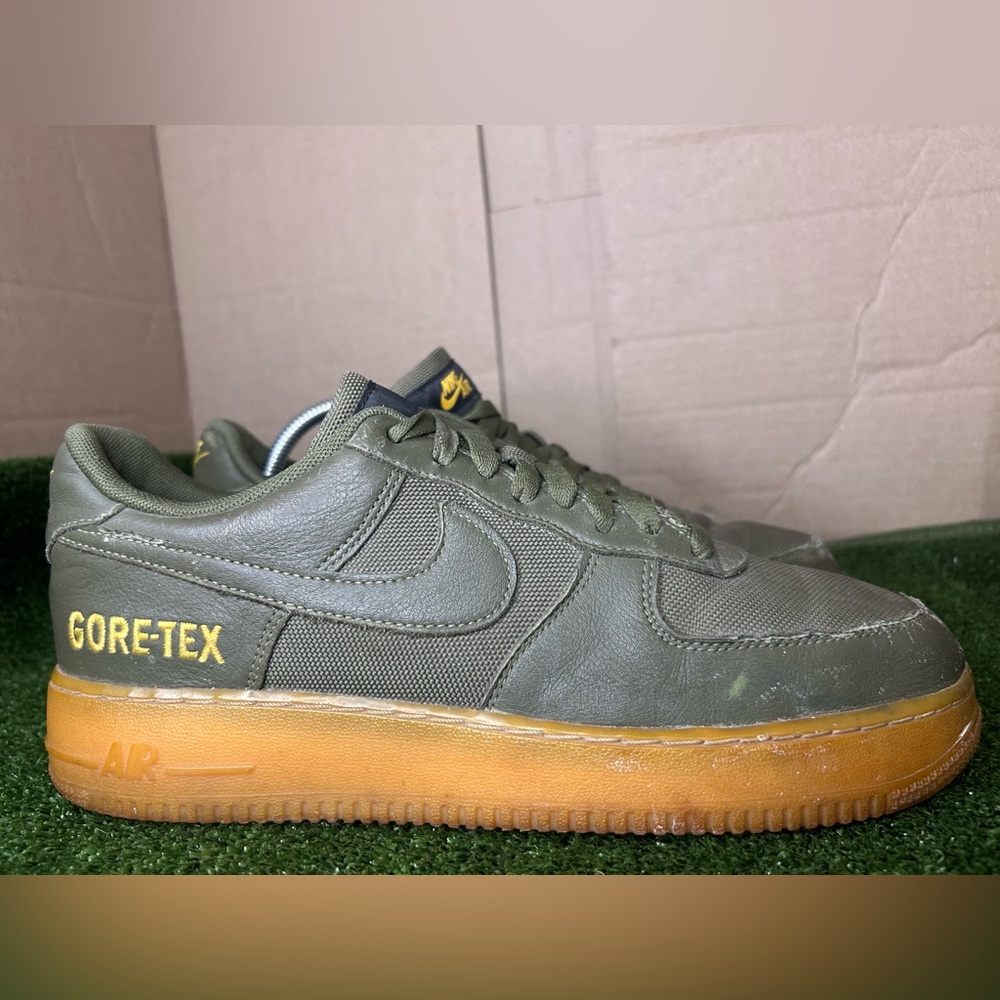 Size 9M- Nike Air Force 1 Low Gore-Tex
Medium Olive